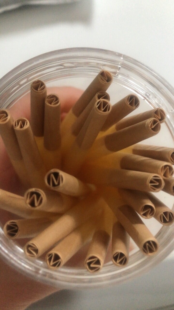 110mm King Size Pre-rolled Cones with Horn Tube Tips 50Pcs Empty Rolling Paper Cones Slow Burning Natural Rice Paper Portable Cone Tubes for Hand Rolling Tobacco or Herbs