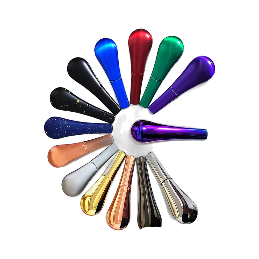 Rotating Spoon-Shaped Metal Pipe - gallery