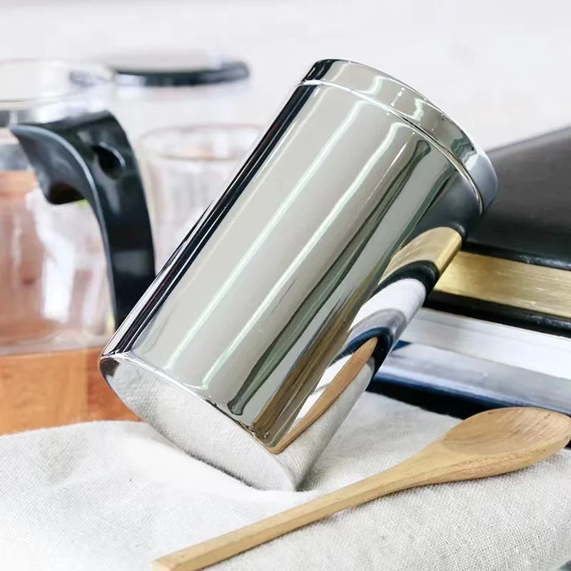 304 Stainless Steel Tobacco Storage Container — application view 009