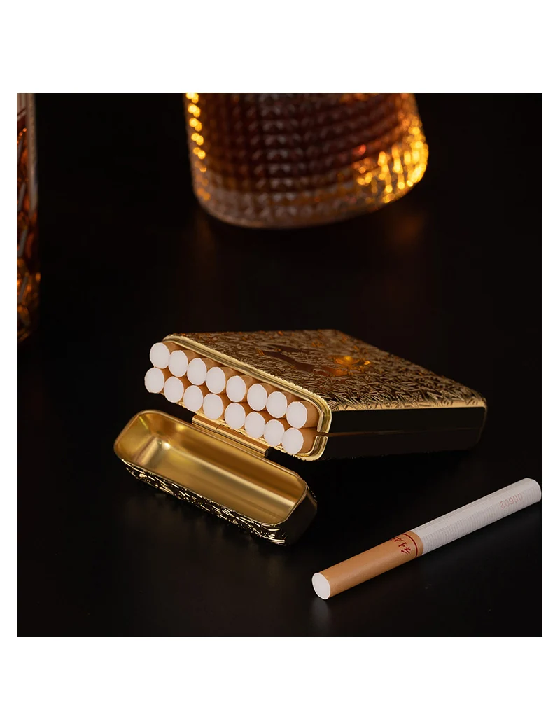 Metal Triple-Fold Cigarette Case