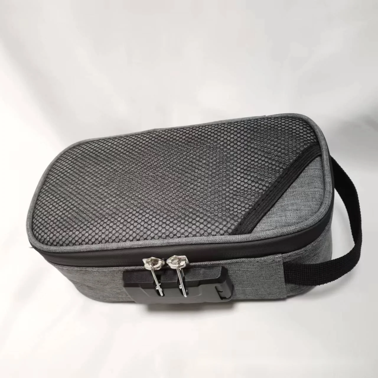 Smell-Proof Polyester Tobacco Travel Bag with Combination Lock for Pipes