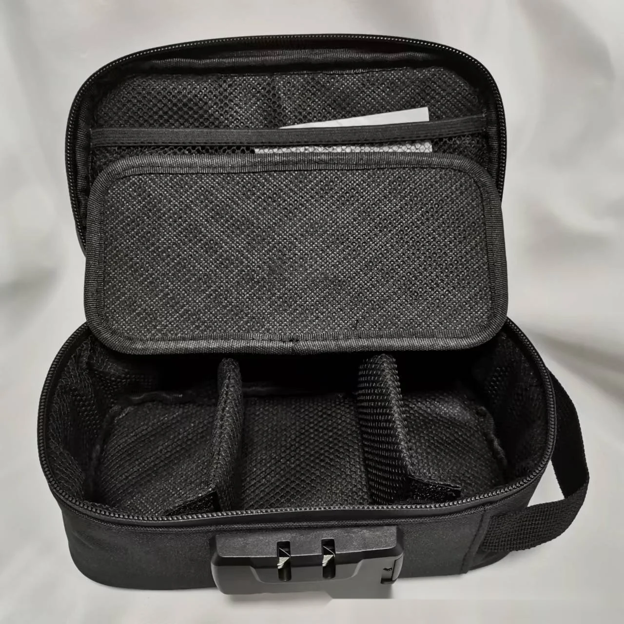 Activated Carbon Smell-Proof Polyester Tobacco Travel Bag with Combination Lock for Pipes